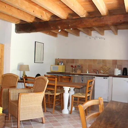 Le Petit Chai Niche Sous La Cite, קרקסון