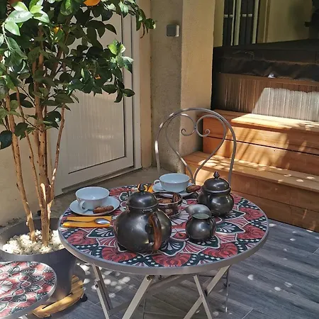 Le Petit Chai Niche Sous La Cite, קרקסון