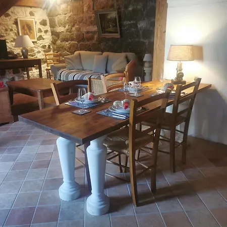 Le Petit Chai Niche Sous La Cite, קרקסון